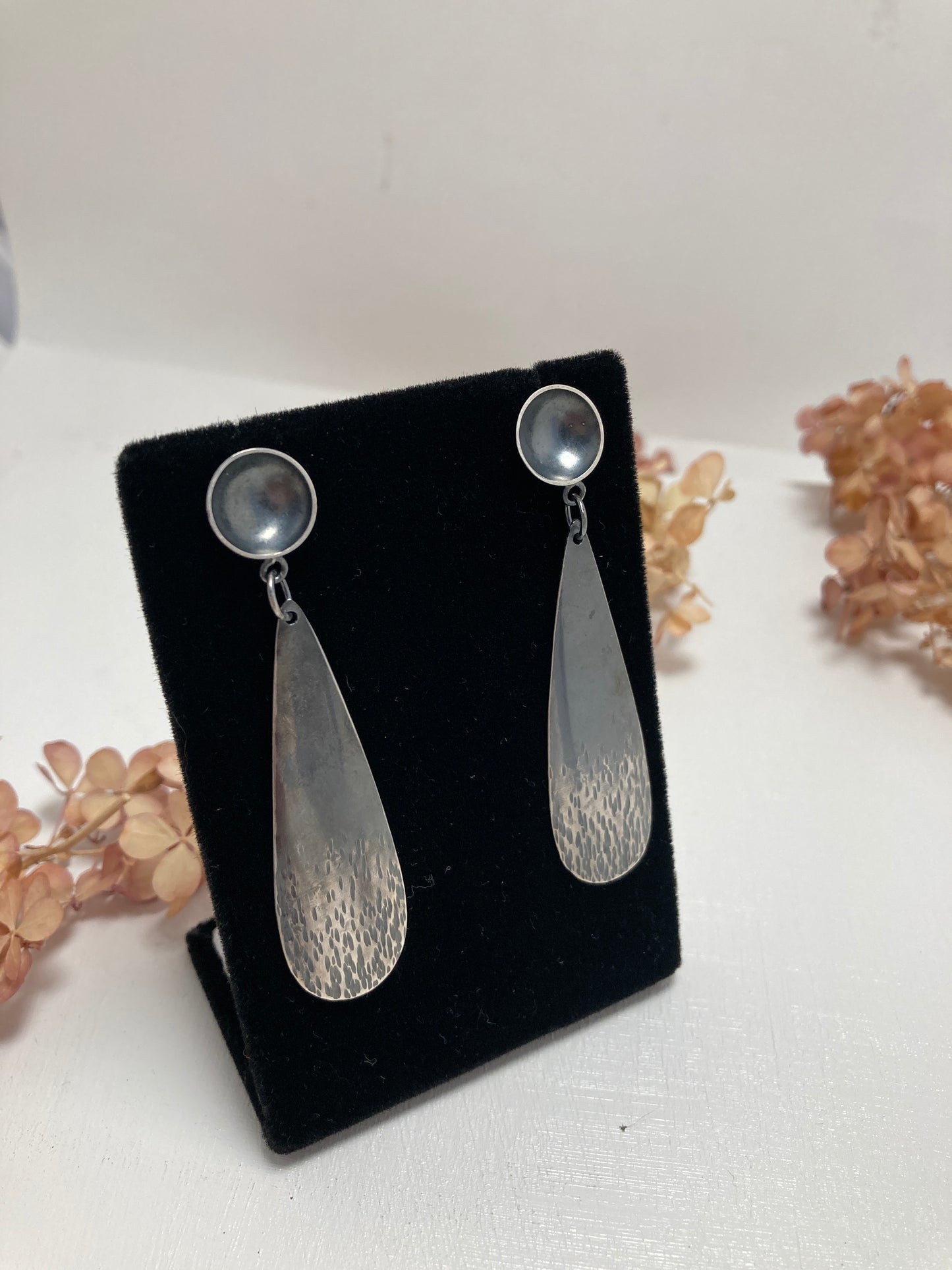Dark Illusion Earrings