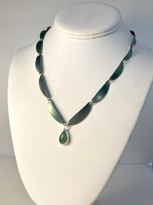 Aventurine pendant on Green Titanium ribbon necklace