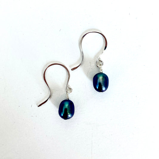 Black Pearl Earrings